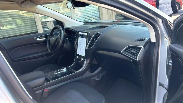2022 Ford Edge SE Sport Utility 4D photo