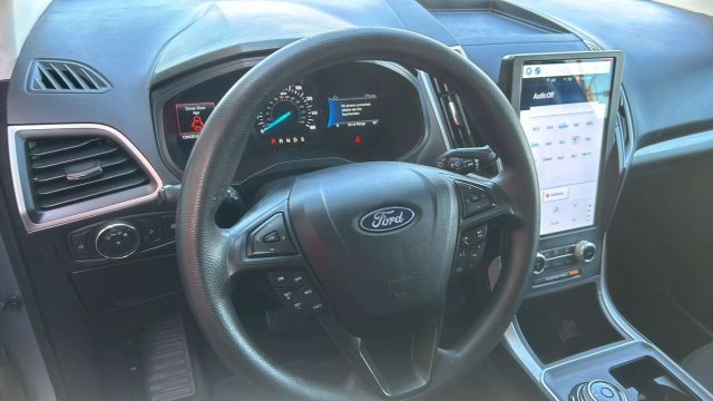 2022 Ford Edge SE Sport Utility 4D photo