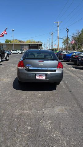 2011 Chevrolet Impala LT photo