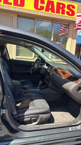2011 Chevrolet Impala LT photo