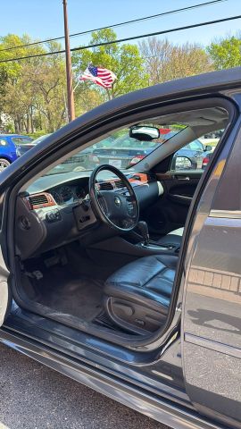 2011 Chevrolet Impala LT photo