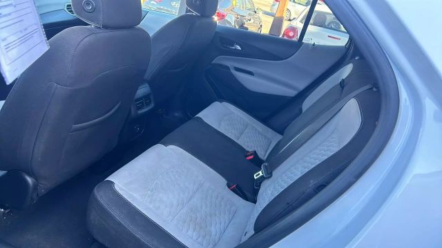 2020 Chevrolet Equinox LT Sport Utility 4D photo