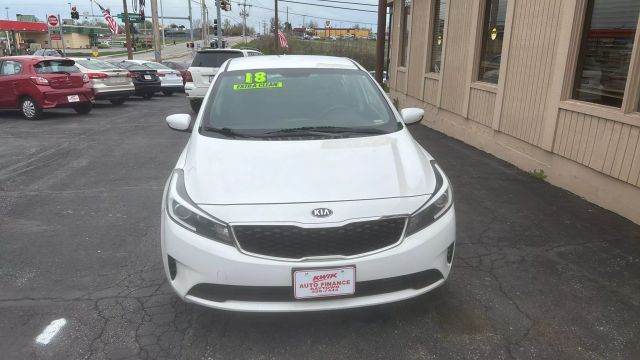 2018 Kia Forte LX Sedan 4D photo