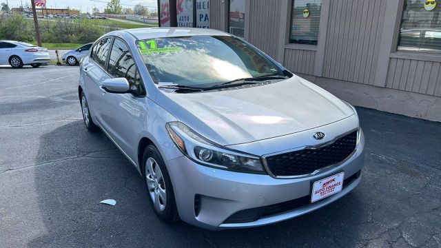 2017 Kia Forte LX Sedan 4D photo