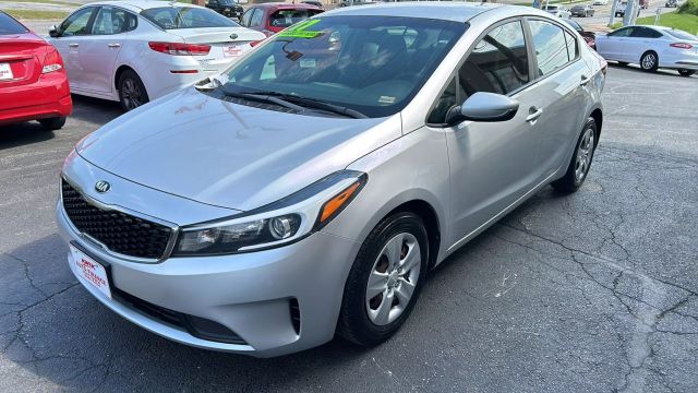 2017 Kia Forte LX Sedan 4D photo