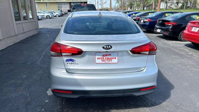 2017 Kia Forte LX Sedan 4D photo