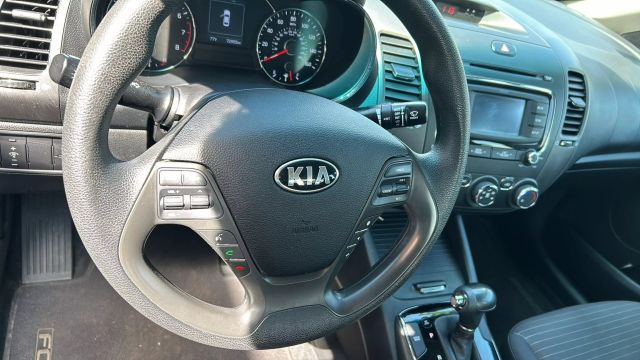 2017 Kia Forte LX Sedan 4D photo