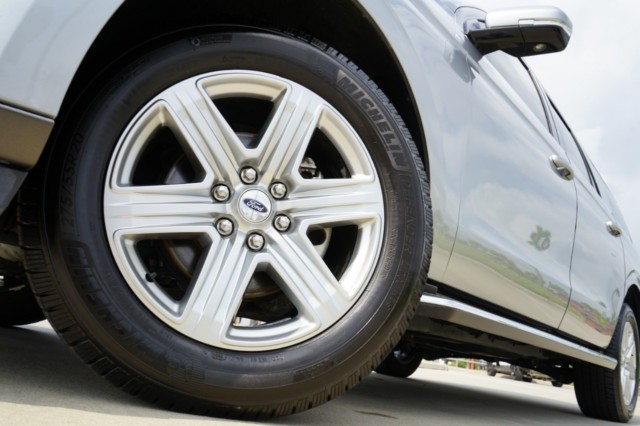 2021 Ford Expedition Max XLT 4x2 photo