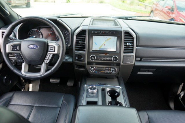 2021 Ford Expedition Max XLT 4x2 photo