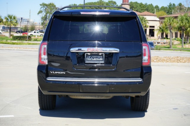 2018 GMC Yukon 4WD 4dr Denali photo
