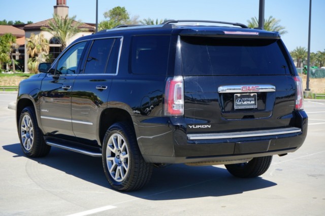 2018 GMC Yukon 4WD 4dr Denali photo