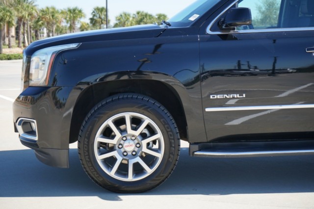 2018 GMC Yukon 4WD 4dr Denali photo