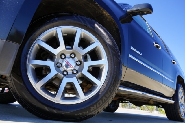 2018 GMC Yukon 4WD 4dr Denali photo
