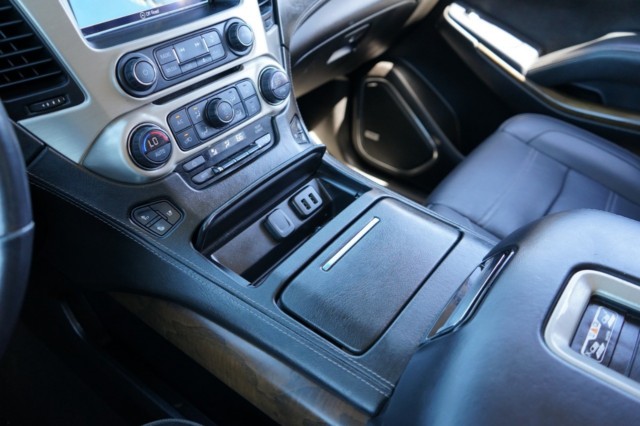 2018 GMC Yukon 4WD 4dr Denali photo
