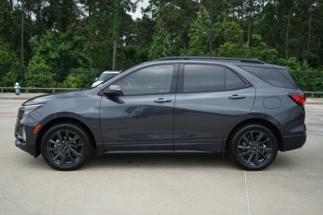 2022 Chevrolet Equinox FWD 4dr RS photo