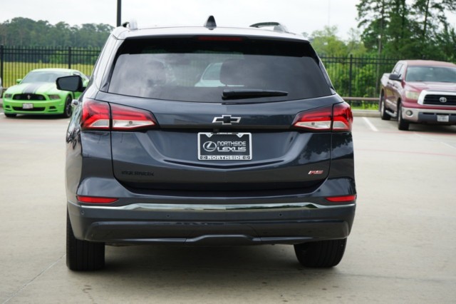 2022 Chevrolet Equinox FWD 4dr RS photo