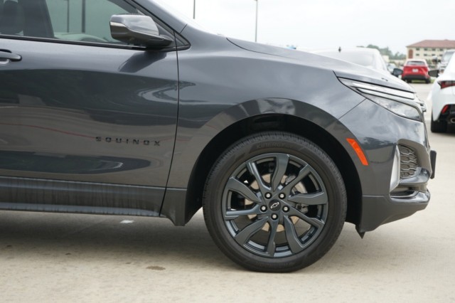 2022 Chevrolet Equinox FWD 4dr RS photo