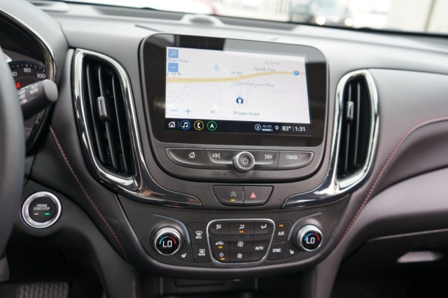 2022 Chevrolet Equinox FWD 4dr RS photo