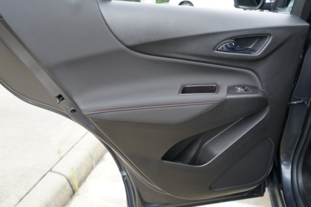 2022 Chevrolet Equinox FWD 4dr RS photo