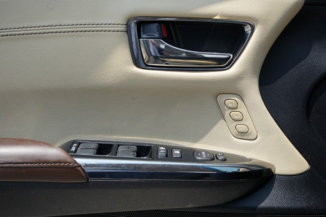 2018 Toyota Avalon Limited (Natl) photo