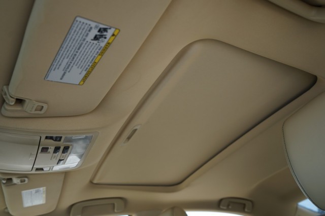 2018 Toyota Avalon Limited (Natl) photo