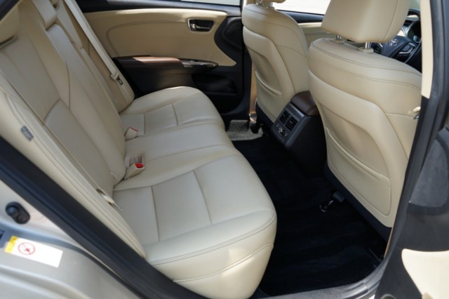 2018 Toyota Avalon Limited (Natl) photo