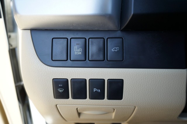 2016 Toyota Highlander Hybrid AWD 4dr Limited (Natl) photo