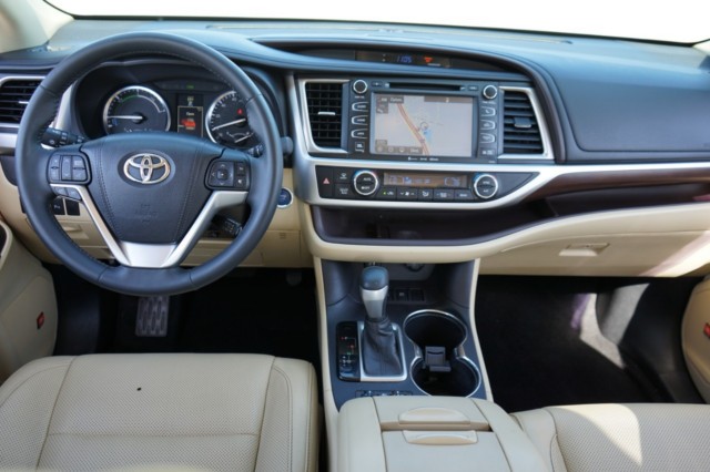 2016 Toyota Highlander Hybrid AWD 4dr Limited (Natl) photo