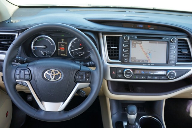 2016 Toyota Highlander Hybrid AWD 4dr Limited (Natl) photo