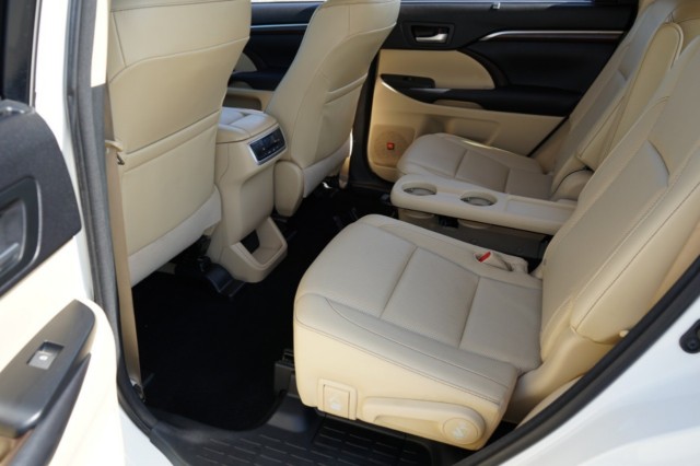 2016 Toyota Highlander Hybrid AWD 4dr Limited (Natl) photo