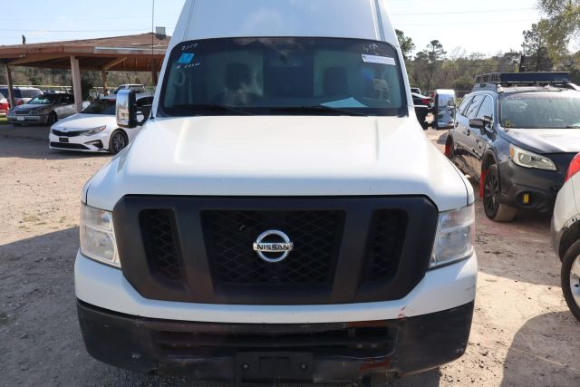 2017 Nissan NV SV