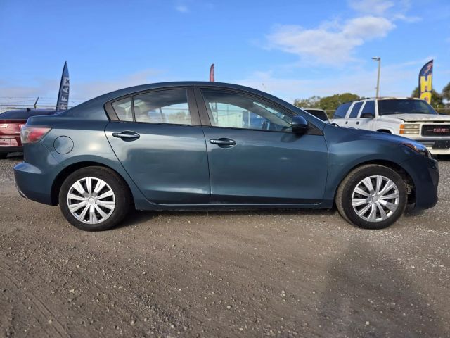 2011 Mazda Mazda3 i Sport photo