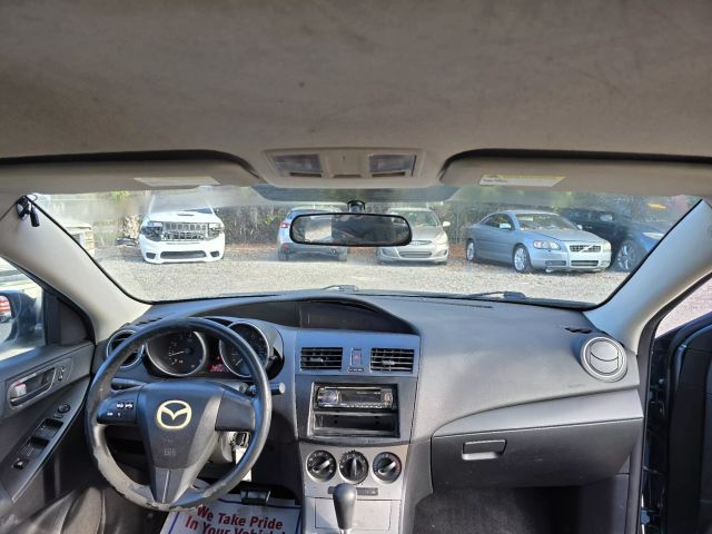 2011 Mazda Mazda3 i Sport photo