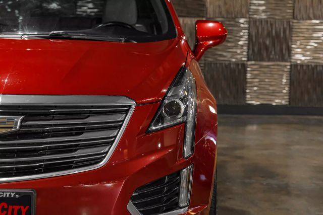 2019 Cadillac XT5 Sport Utility 4D photo