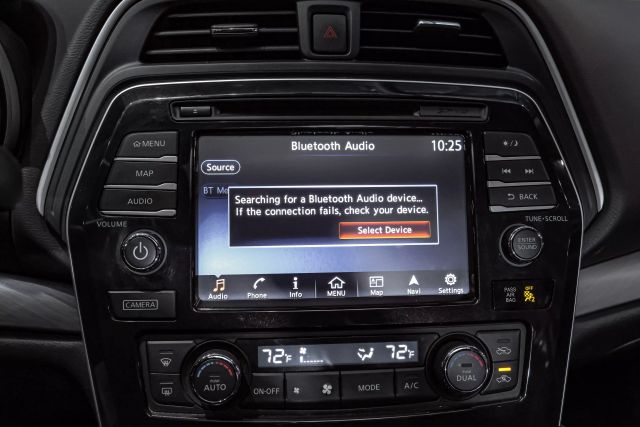 2017 Nissan Maxima SL (2017.5) Sedan 4D photo