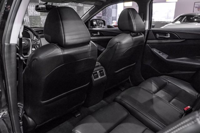2017 Nissan Maxima SL (2017.5) Sedan 4D photo