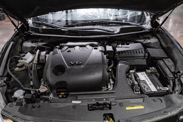 2017 Nissan Maxima SL (2017.5) Sedan 4D photo