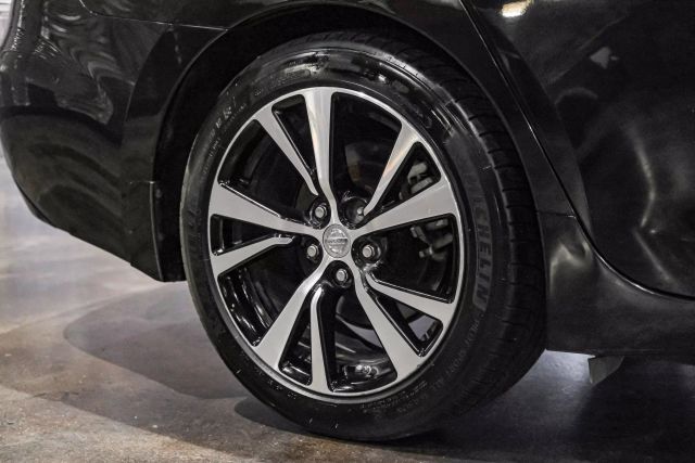 2017 Nissan Maxima SL (2017.5) Sedan 4D photo