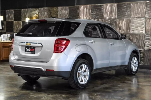 2017 Chevrolet Equinox LS Sport Utility 4D photo