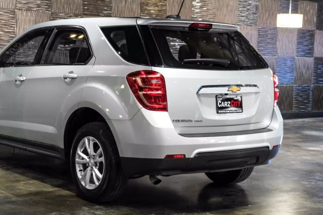 2017 Chevrolet Equinox LS Sport Utility 4D photo
