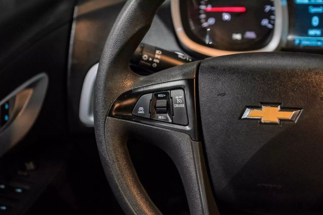2017 Chevrolet Equinox LS Sport Utility 4D photo