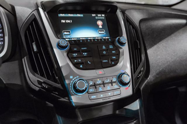 2017 Chevrolet Equinox LS Sport Utility 4D photo