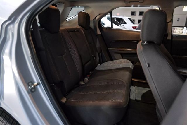 2017 Chevrolet Equinox LS Sport Utility 4D photo