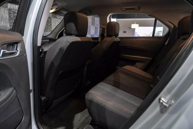 2017 Chevrolet Equinox LS Sport Utility 4D photo