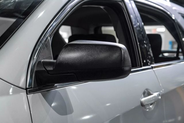 2017 Chevrolet Equinox LS Sport Utility 4D photo
