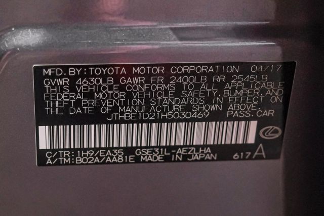 2017 Lexus IS 350 photo