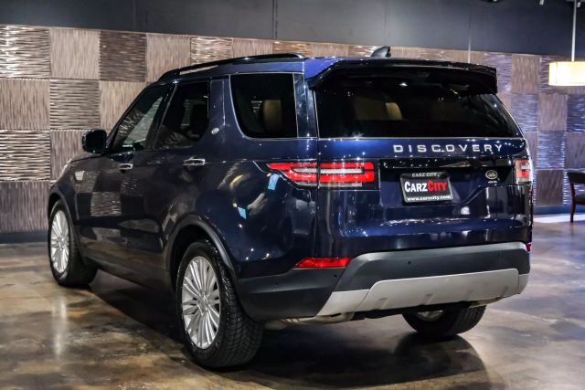 2019 Land Rover Discovery HSE Luxury Sport Utility 4D photo