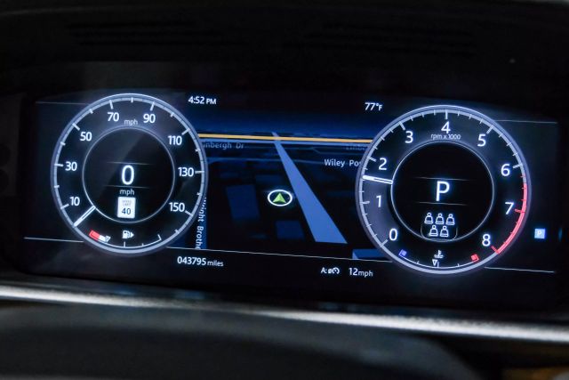 2019 Land Rover Discovery HSE Luxury Sport Utility 4D photo