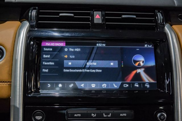 2019 Land Rover Discovery HSE Luxury Sport Utility 4D photo