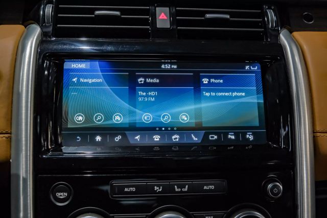 2019 Land Rover Discovery HSE Luxury Sport Utility 4D photo